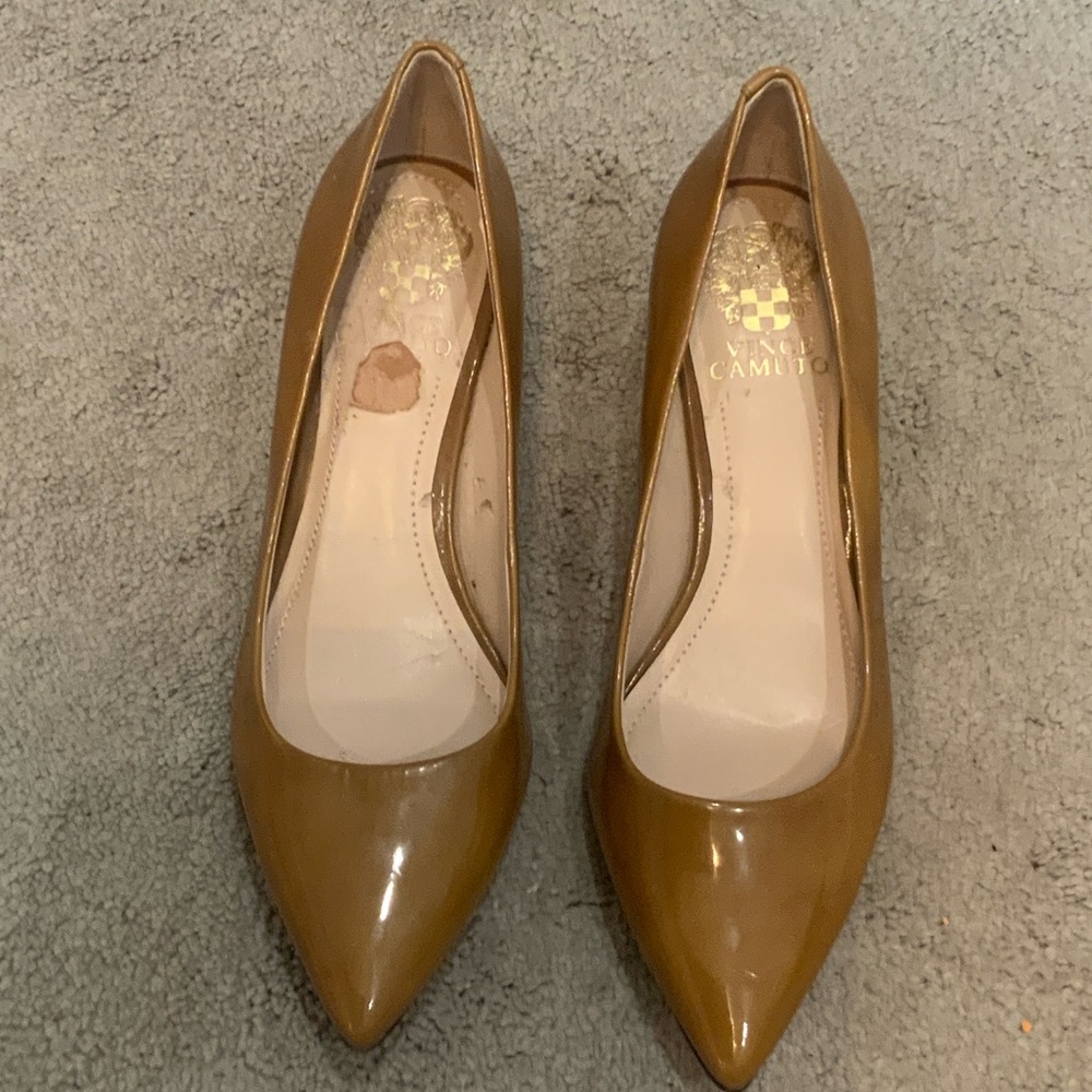 Vince Camuto Women's Tan Patent Heels